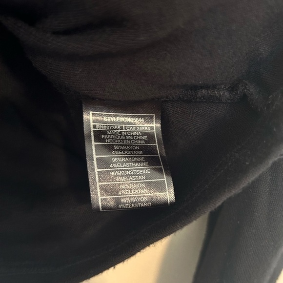 Cupcakes and cashmere black long sleeve stretchy soft Blouse Top Sweater size M - Picture 8 of 10